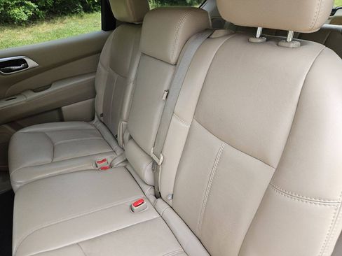 Used 2015 Nissan Pathfinder SL w/ SL Premium Package FWD image 14