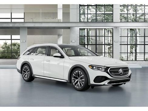 New 2026 Mercedes-Benz E 450 4MATIC All-Terrain Wagon image 11
