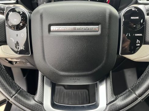 Used 2019 Land Rover Range Rover Velar R-Dynamic SE image 19
