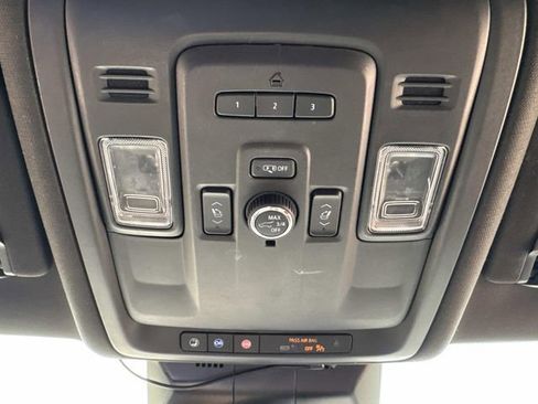 Used 2021 Cadillac Escalade ESV Luxury RWD image 23