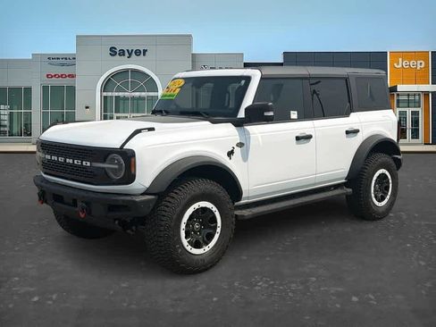 Used 2024 Ford Bronco Wildtrak AWD/4WD image 3