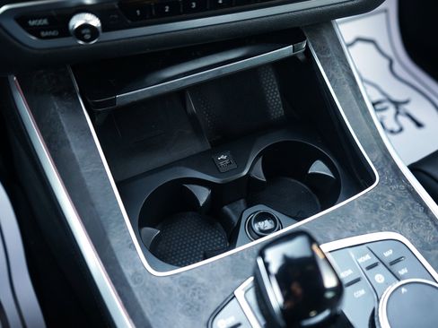 Used 2022 BMW X5 xDrive40i w/ Premium Package image 25