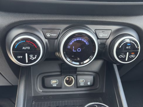 Certified 2026 Hyundai Venue SEL FWD image 23
