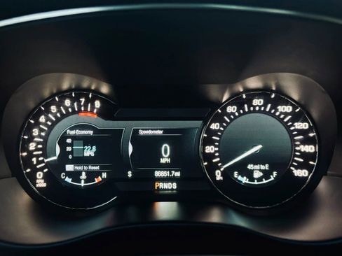 Used 2017 Lincoln MKC Reserve w/ Lincoln MKC Climate Package image 17