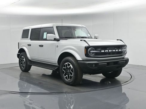 New 2026 Ford Bronco Outer Banks AWD/4WD image 56