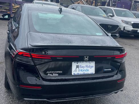 Used 2023 Honda Accord Sport image 2