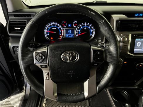 Used 2016 Toyota 4Runner SR5 RWD image 9