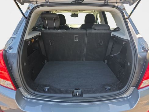 Used 2020 Chevrolet Trax LS w/ Tint and Cruise Package FWD image 22
