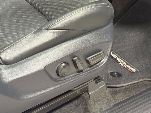 Used 2024 Toyota Tacoma TRD Sport w/ TRD Sport Premium Package AWD/4WD image 33