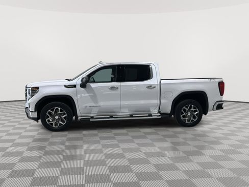 Used 2024 GMC Sierra 1500 SLT w/ SLT Premium Package image 3