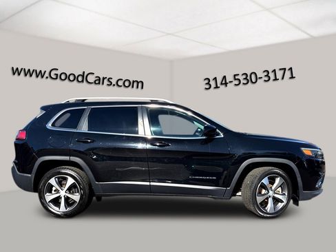 Used 2020 Jeep Cherokee Limited image 3