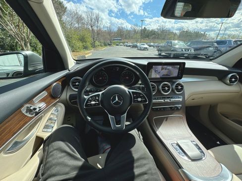 Used 2022 Mercedes-Benz GLC 300 4MATIC image 18
