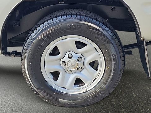 Used 2003 Toyota Tacoma 2WD Regular Cab image 31