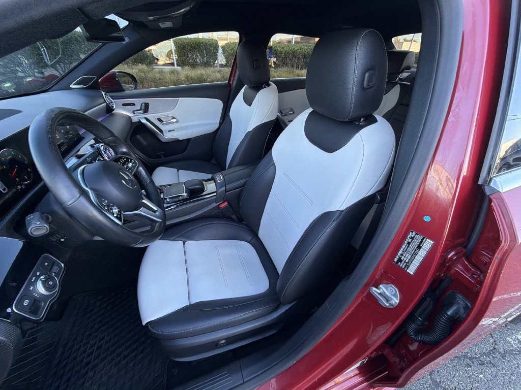 Used 2021 Mercedes-Benz A 220 4MATIC image 19