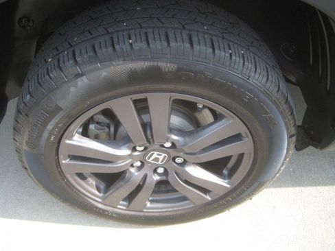 Used 2017 Honda Ridgeline Sport image 8