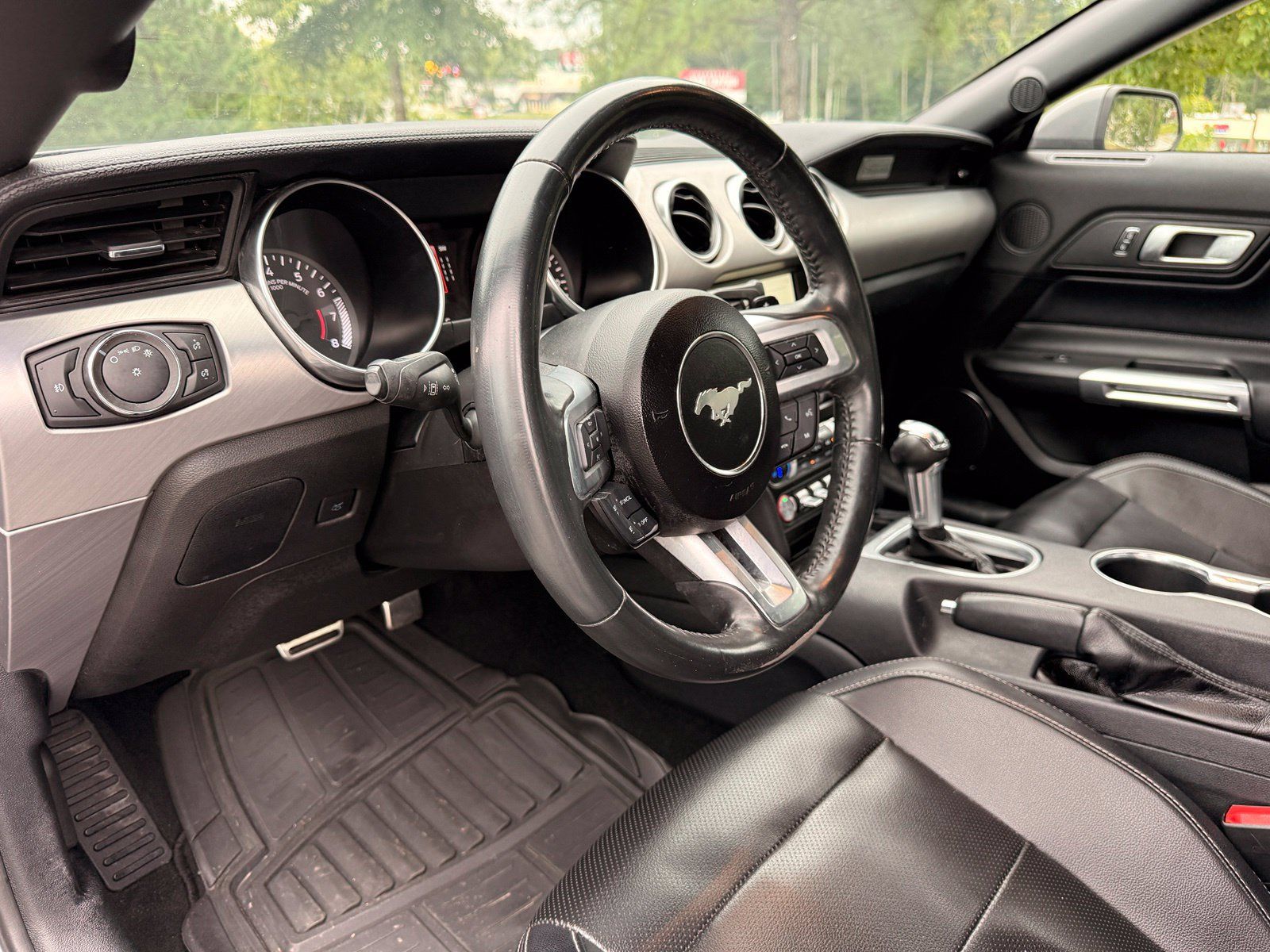 Used 2021 Ford Mustang Premium RWD image 22