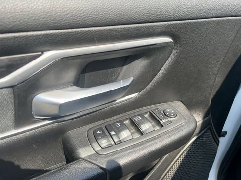 Used 2022 RAM 1500 Big Horn AWD/4WD image 11