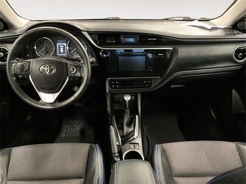 Used 2017 Toyota Corolla SE image 10