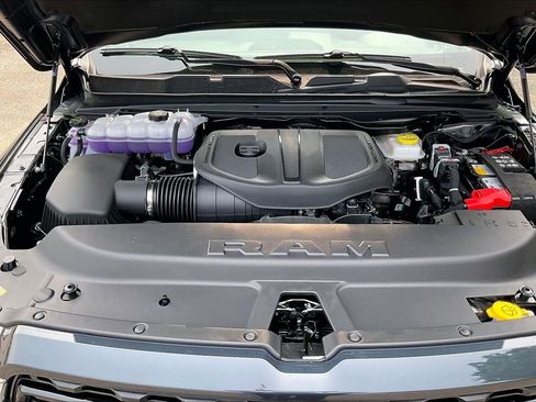 New 2026 RAM 1500 Big Horn AWD/4WD image 11