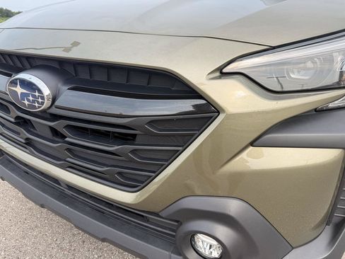 Used 2025 Subaru Outback Onyx Edition AWD/4WD image 9