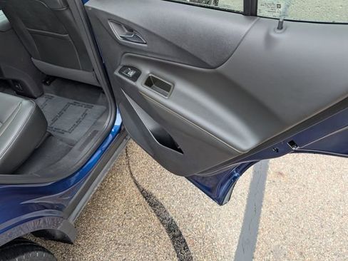 Used 2023 Chevrolet Equinox Premier FWD image 6