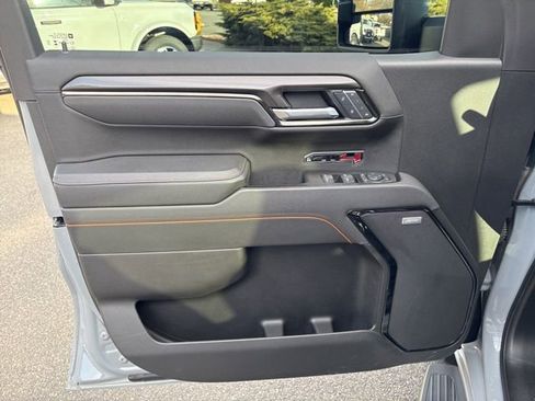Used 2025 GMC Sierra 1500 AT4 image 15