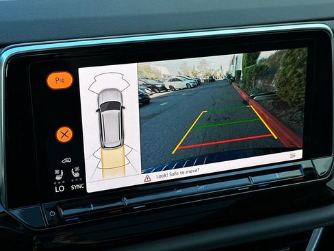 New 2025 Volkswagen Atlas Peak Edition SE AWD/4WD image 20