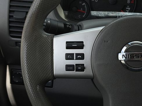 Used 2017 Nissan Frontier SV RWD image 15
