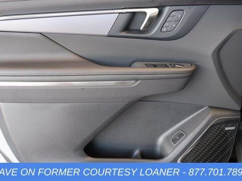New 2026 Buick Enclave Sport Touring w/ Power Package FWD image 9