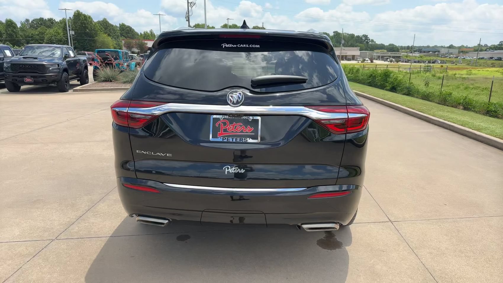 Used 2021 Buick Enclave Avenir w/ Avenir Technology Package FWD image 8