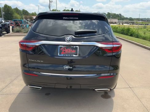 Used 2021 Buick Enclave Avenir w/ Avenir Technology Package FWD image 8