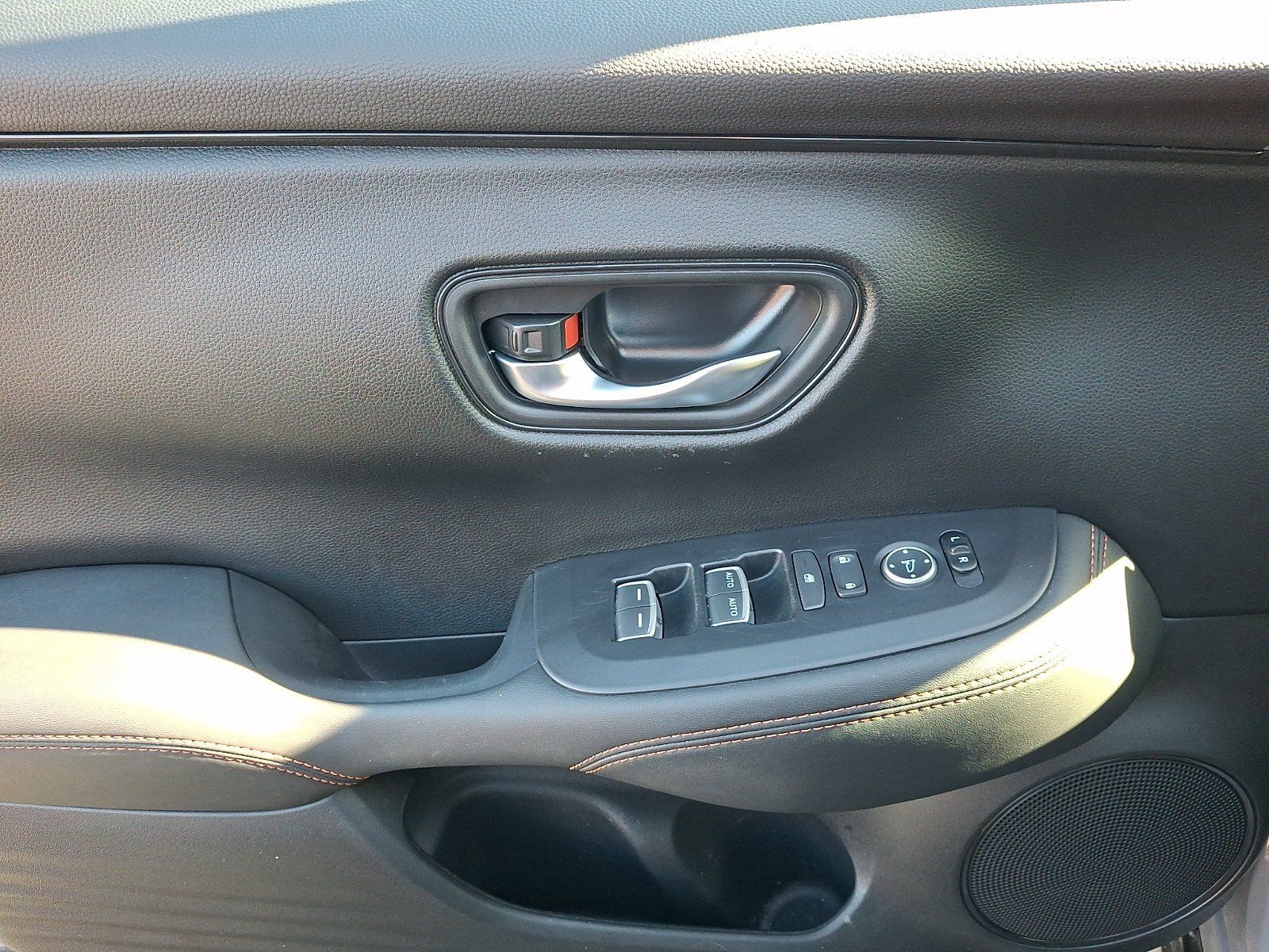 Used 2026 Honda HR-V Sport image 12