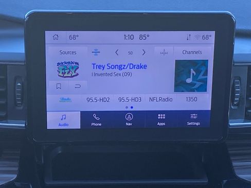 Certified 2023 Ford Explorer Limited image 11