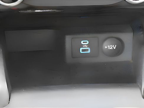 Used 2022 Ford Escape SE w/ SE Sport Appearance Package FWD image 18