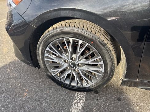 Used 2023 Kia Forte GT-Line image 13