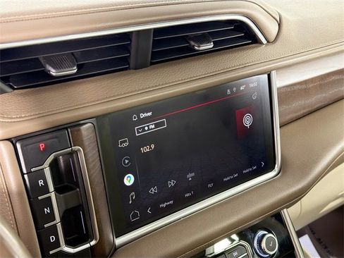 Used 2022 GMC Yukon XL Denali image 14