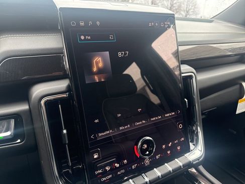 New 2026 GMC Yukon XL Elevation w/ Elevation Premium Package image 13