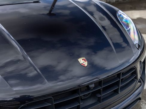 Certified 2018 Porsche Macan GTS AWD/4WD image 15