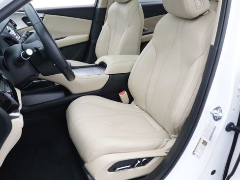 Used 2024 Acura RDX SH-AWD image 2