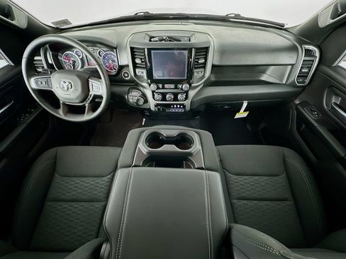 New 2026 RAM 1500 Express AWD/4WD image 9