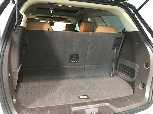 Used 2016 Buick Enclave Premium w/ Experience Buick Package FWD image 31