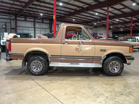 Used 1987 Ford Bronco AWD/4WD image 10