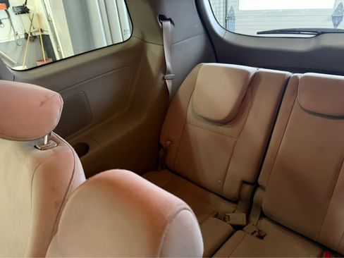 Used 2021 Kia Sedona LX image 21