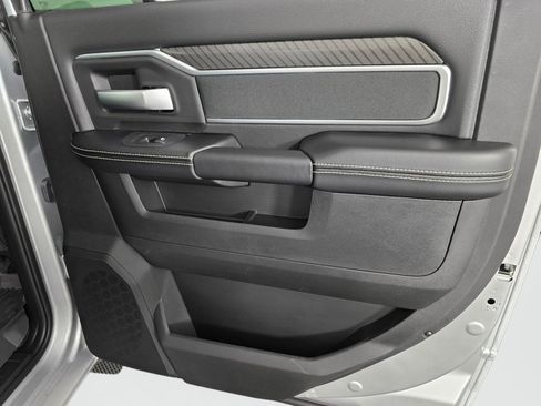 New 2026 RAM 2500 Big Horn AWD/4WD image 38