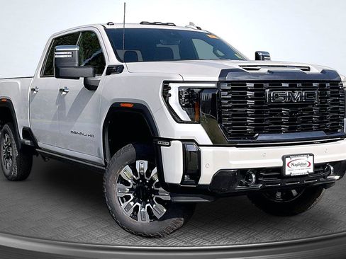 Used 2024 GMC Sierra 2500 Denali Ultimate AWD/4WD image 13