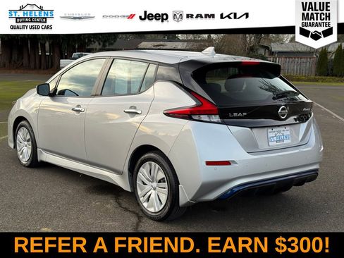 Used 2022 Nissan Leaf S image 4