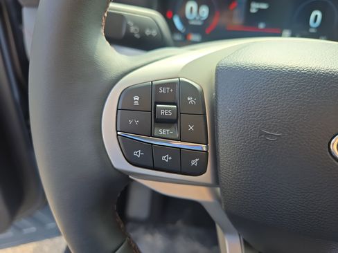 New 2026 Ford Explorer Active w/ Active Comfort Package AWD/4WD image 17