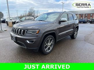 Used 2019 Jeep Grand Cherokee Limited w/ Luxury Group II video 1