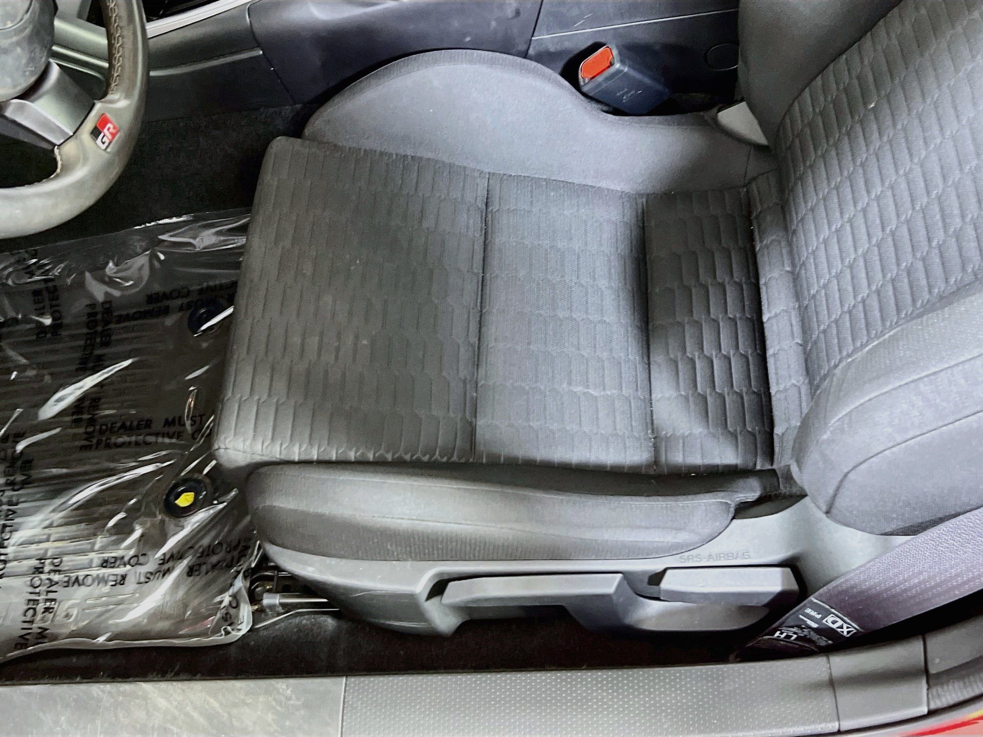 Used 2023 Toyota GR86 w/ ALL Weather Mat Package (TMS) RWD image 17