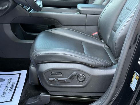 Used 2025 Hyundai Santa Fe Calligraphy FWD image 13